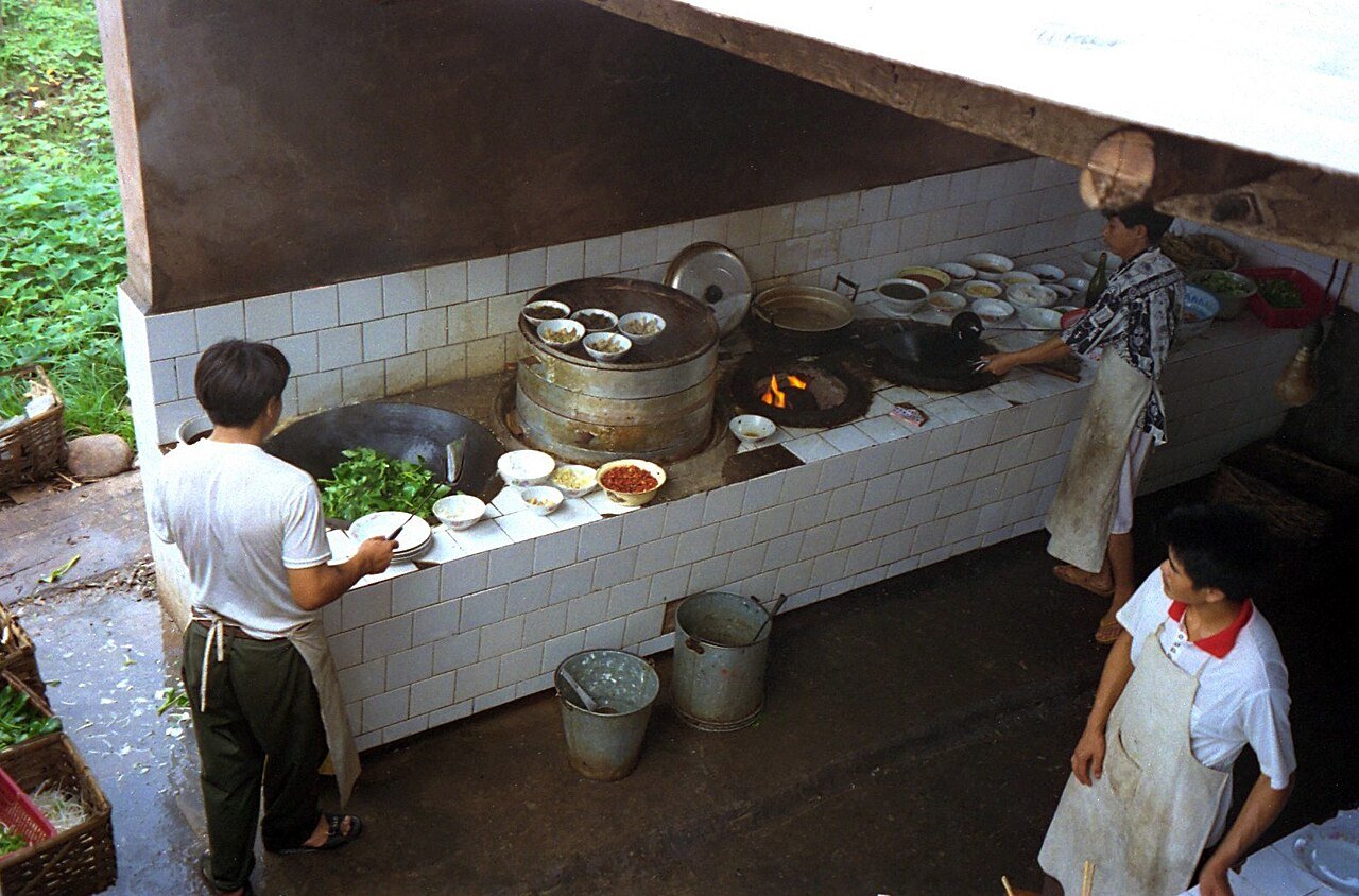 Tea processing equipment in southern Yunnan