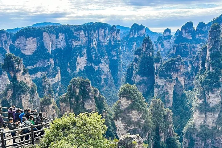 1 Day Mini Group to Zhangjiajie National Forest Park: Bailong Elevator, Yuanjiajie, Avatar Mountain, Yangjiajie, Tianzi Mountain — itinerary scenery