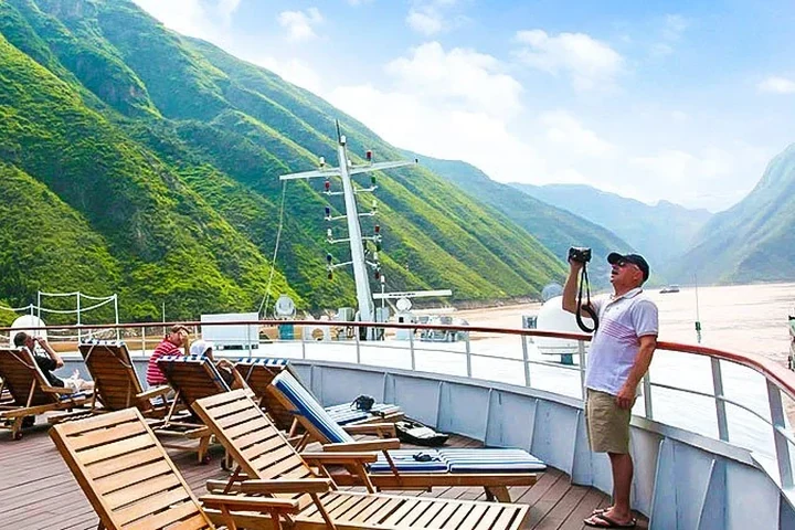 4 Days Downtream: Chongqing - Yangtze River Cruise - Yichang — itinerary scenery