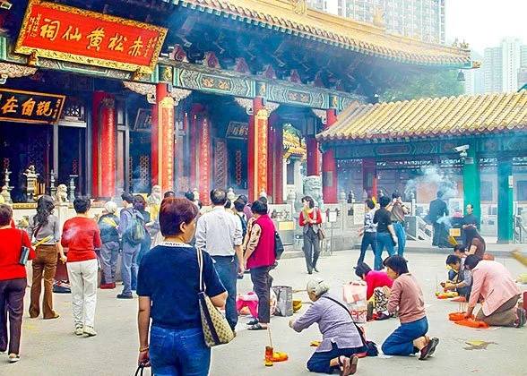 Victoria Peak, Central and Wong Tai Sin — itinerary scenery