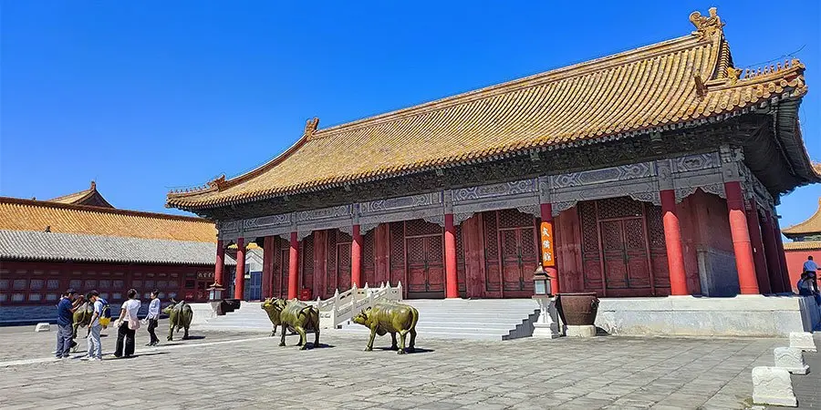 Arrow Pavilion at the Forbidden City - access, route and responsible visitor planning
