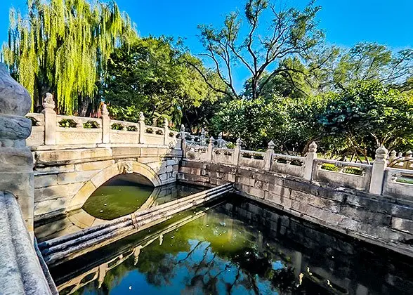 Broken Rainbow Bridge at the Forbidden City - history, access, route and responsible visitor planning