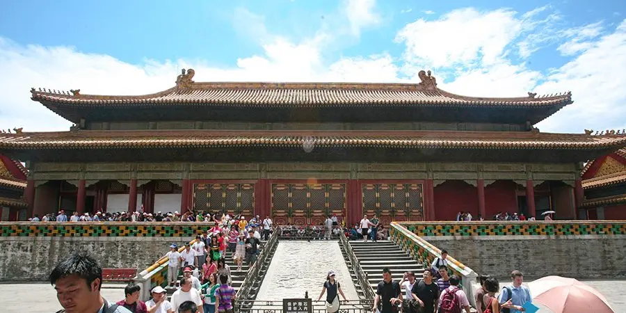 Forbidden City Crows and Qing Ritual at the Forbidden City - history, access, route and responsible visitor planning