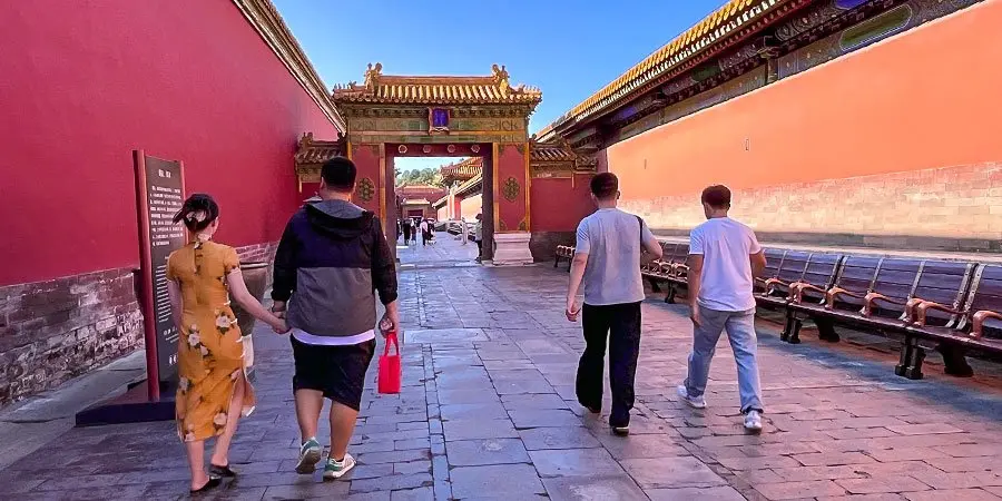 Palace of Universal Happiness at the Forbidden City - history, access, route and responsible visitor planning