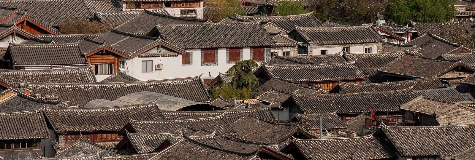 6-Day Lijiang & Tiger Leaping Gorge Hiking Tour in Yunnan