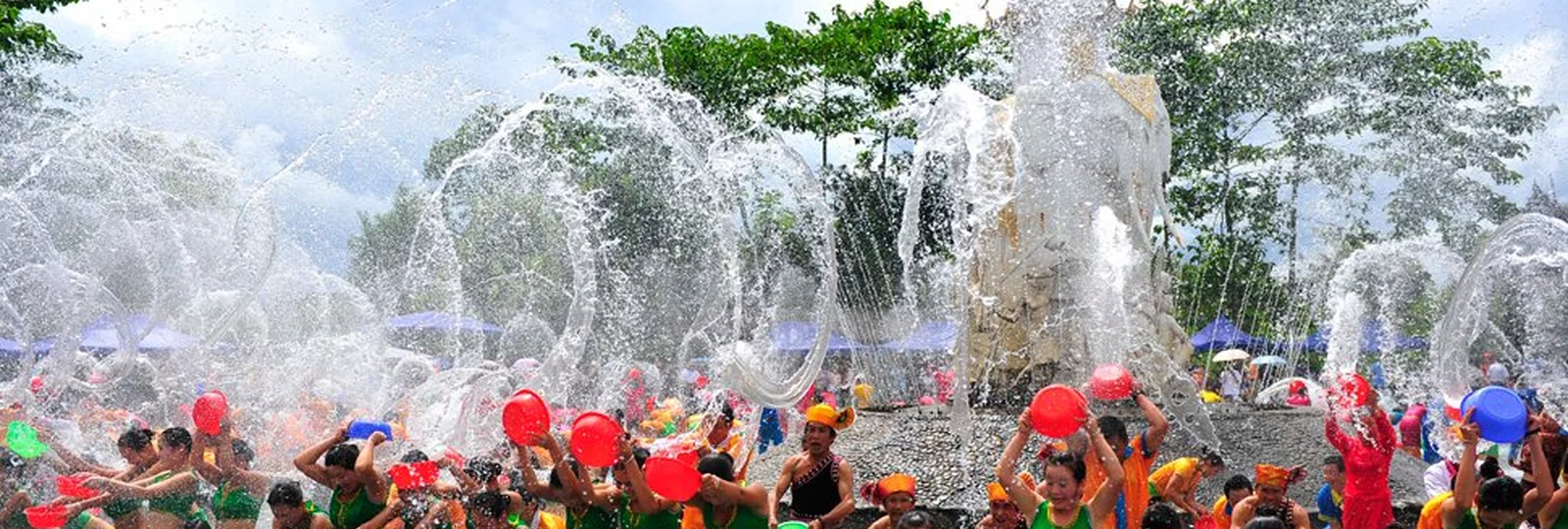 5-Day Jinghong & Mengla Rainforest Tour in Xishuangbanna