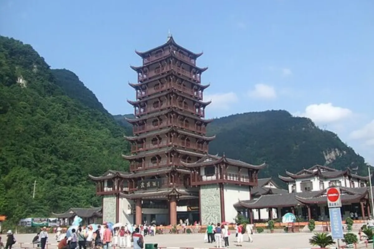 Zhangjiajie mountain scenery at the end of the tour