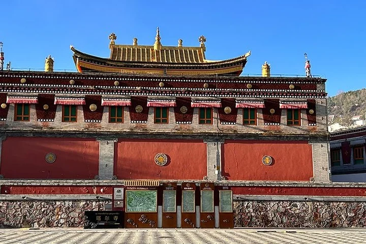 Kumbum Monastery Half-Day Visit — itinerary scenery