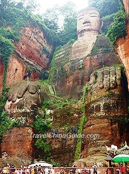 Leshan Giant Buddha and Huanglongxi — itinerary scenery