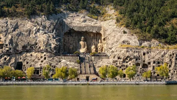Longmen Grottoes and Erlitou Museum — itinerary scenery