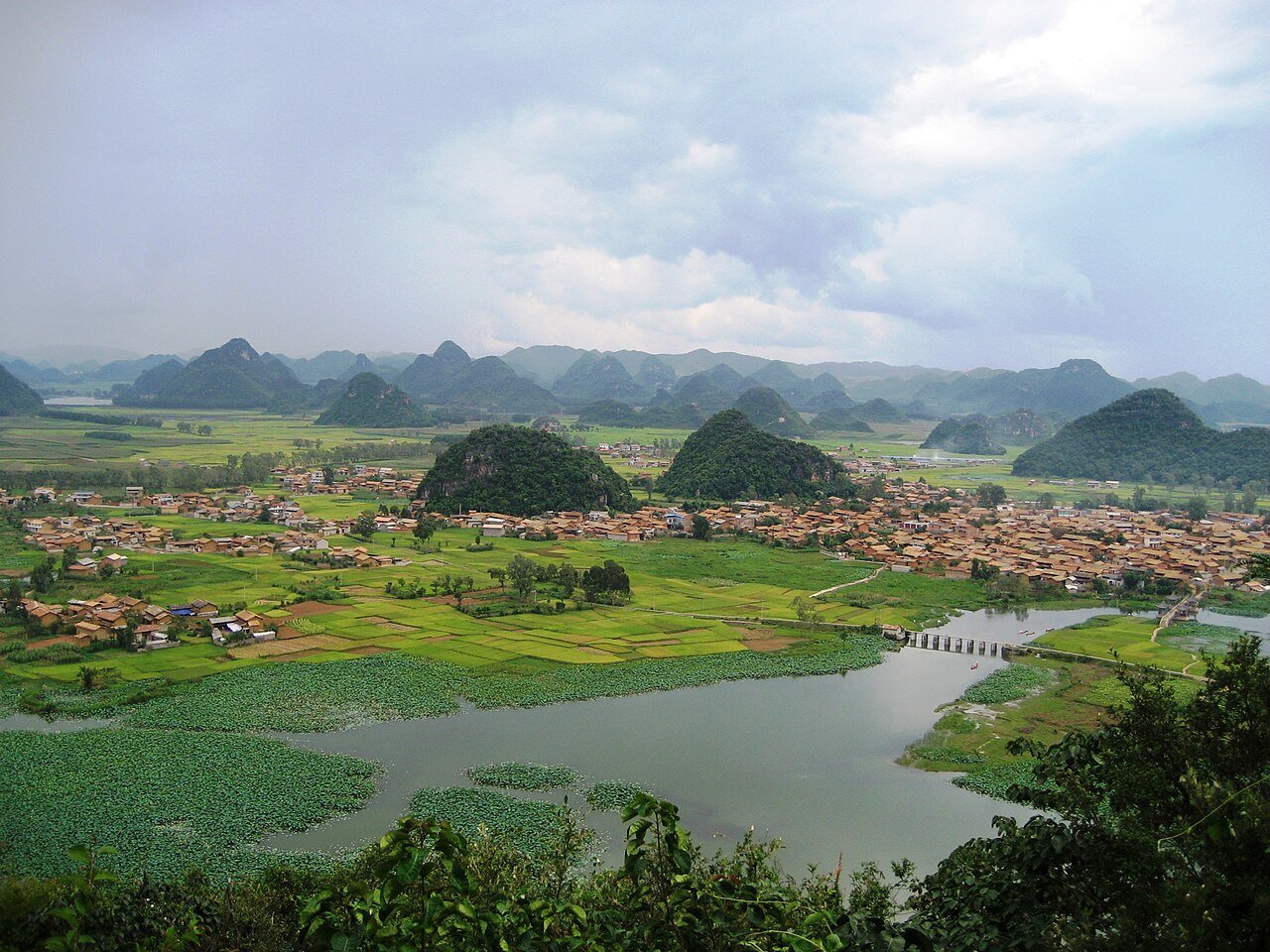 Kunming to Puzhehei during the 2-Day Puzhehei Lake Escape itinerary