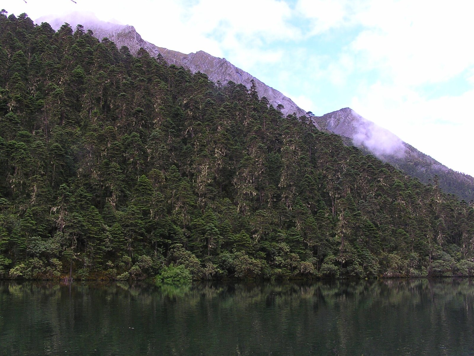 Arrival & Acclimatization during the 5-Day Shangri-La & Balagezong Tour itinerary