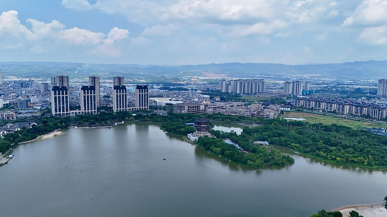 Confucius Temple & Zhu Family Garden during the 4-Day Jianshui Pottery & Food Tour itinerary