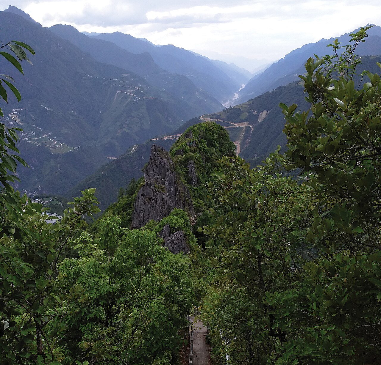 Lushui to Fugong during the 6-Day Nujiang Culture & Canyon Journey itinerary