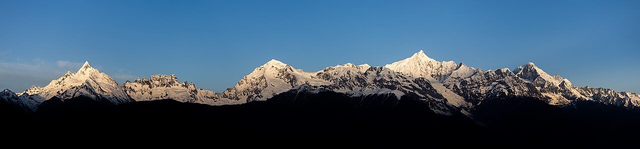 Bingzhongluo during the 7-Day Nujiang Landscape Photography Tour itinerary