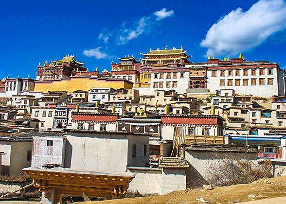 Songzanlin Monastery during the 4-Day Shangri-La Nature & Culture Tour itinerary