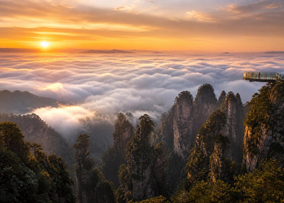 Halfway Trail & Mountain Panorama during the 5-Day Tiger Gorge Photography Journey itinerary
