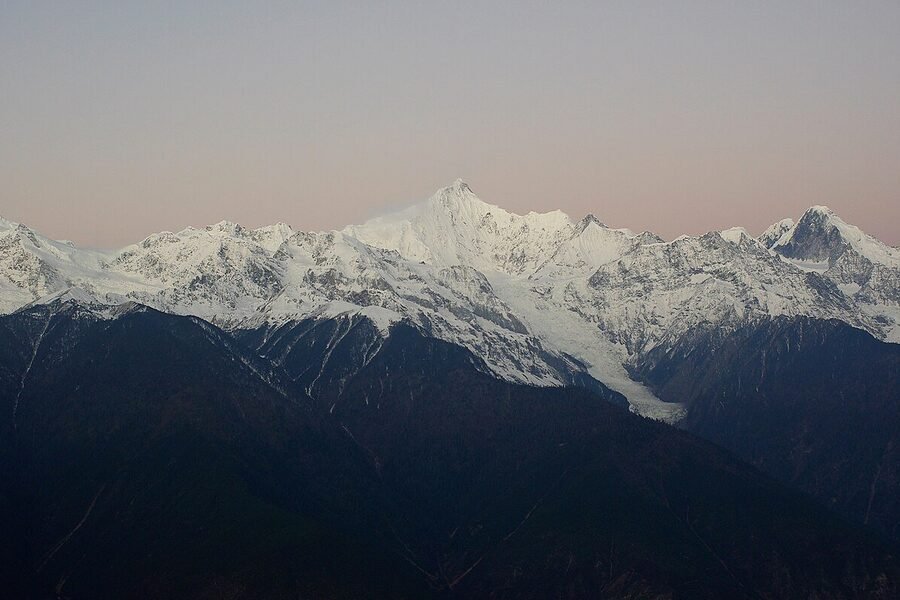 Shangri-La to Feilai Temple during the 7-Day Yubeng Sacred Waterfall Trek