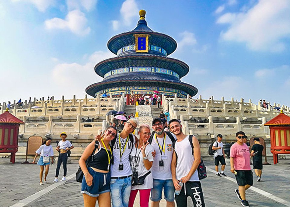 Summer Palace and Train to Xi’an during the Golden Triangle & Yangtze itinerary