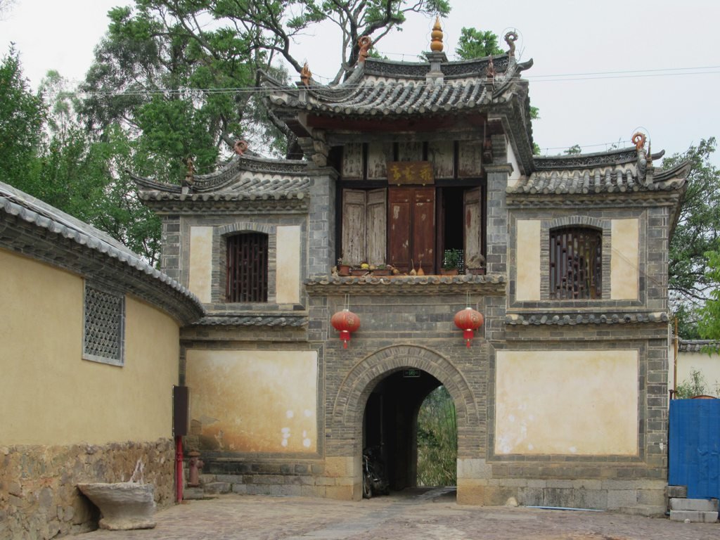 Jianshui Purple Pottery during the 4-Day Jianshui Family Culture Journey itinerary